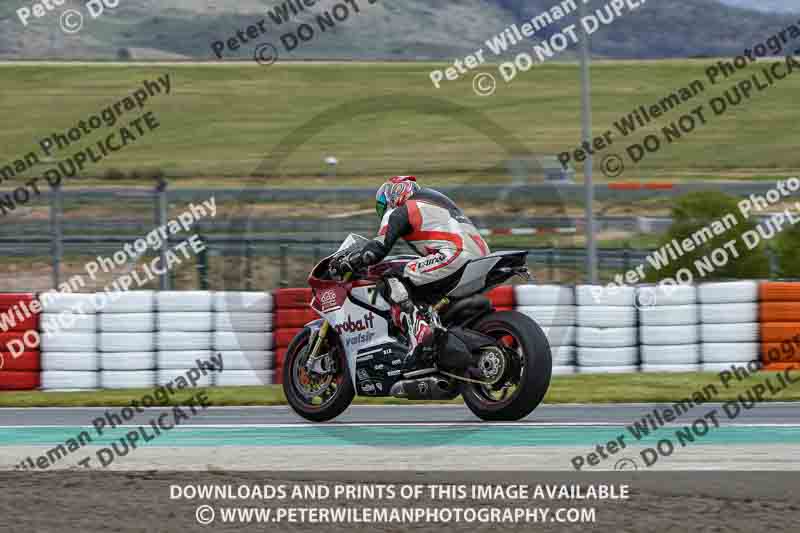 cadwell no limits trackday;cadwell park;cadwell park photographs;cadwell trackday photographs;enduro digital images;event digital images;eventdigitalimages;navarra;no limits trackdays;peter wileman photography;racing digital images;trackday digital images;trackday photos